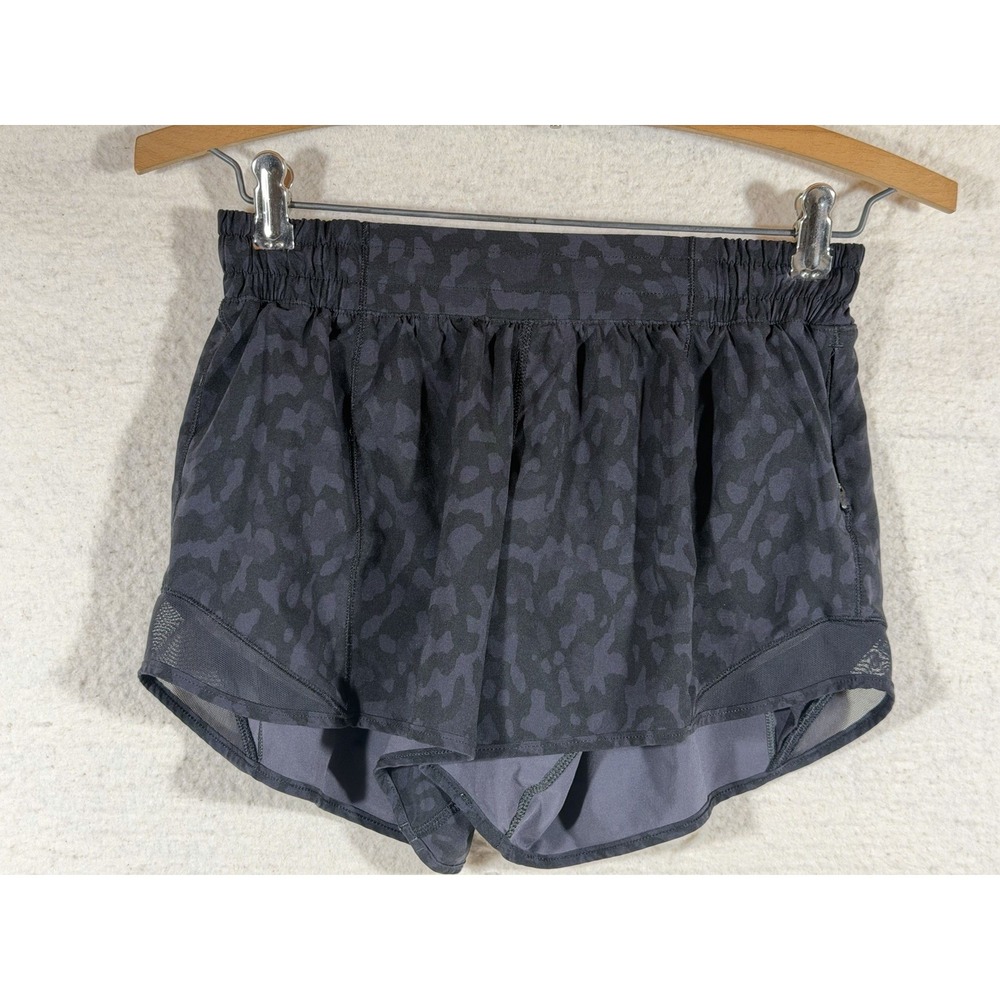 Lululemon Women 4 Tall Black Camo Running Shorts Lined Mesh Vent Athletic